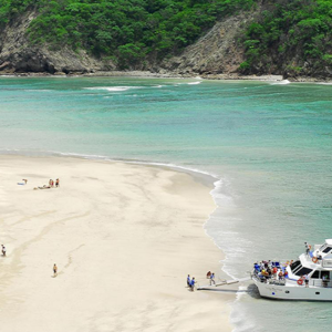 Bay Island’s Cruise to Tortuga Island